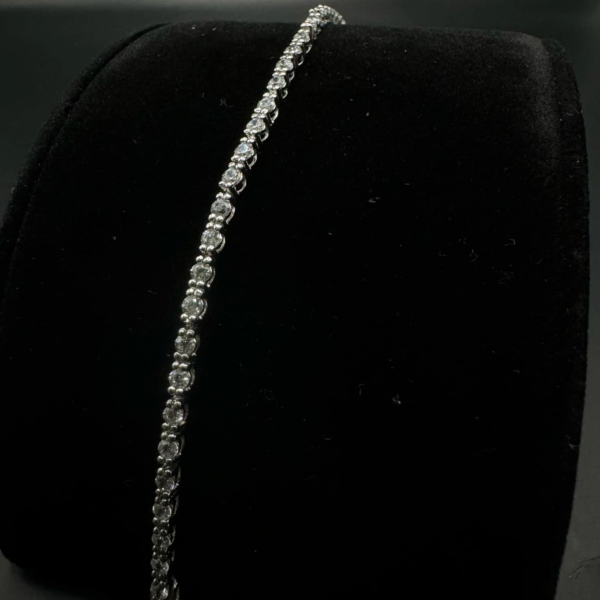 2.5mm tennis bracelet 7.5