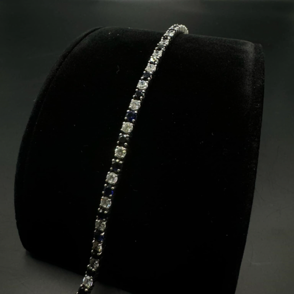 3.5mm tennis bracelet blue and white stones 7.5